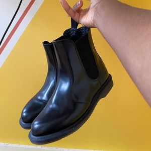 Dr. Marten Flora Boots